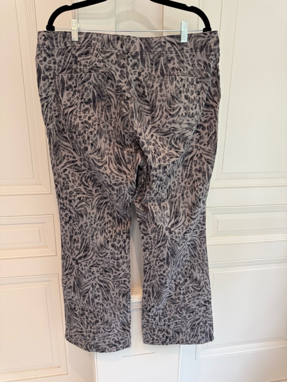 Pilcro Neutral Gray Leopard-Print Pants - Picture 5 of 6